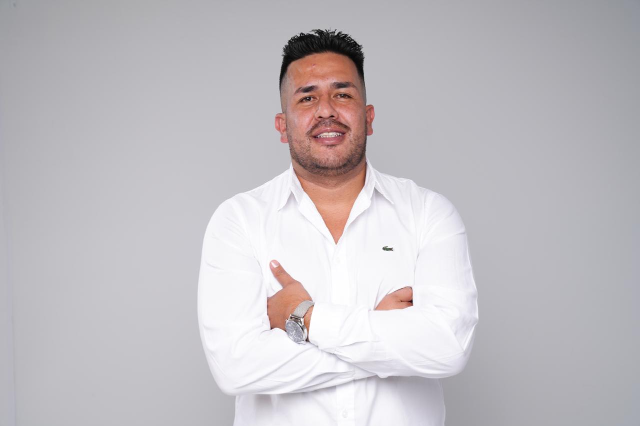 Lic. Petter Cárdenas